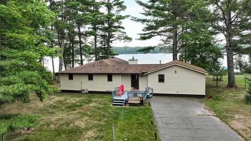 1646 Tambling Lake Ln, Eagle River, WI, 54521-9493 | Card Image