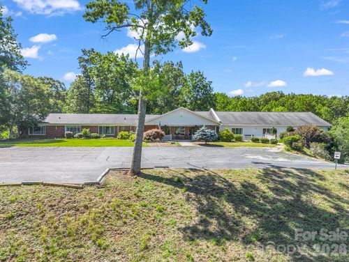 354 Woodland Dr, Columbus, NC, 28722-7766 | Card Image