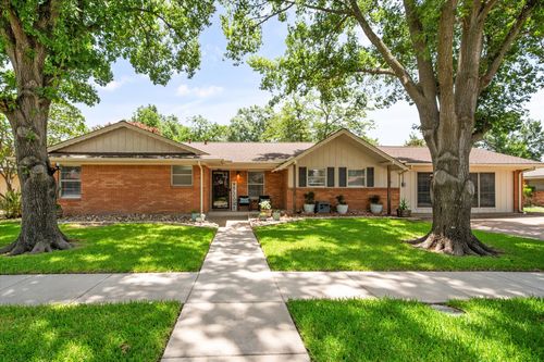 1409 Sundale St, Ennis, TX, 75119-2235 | Card Image
