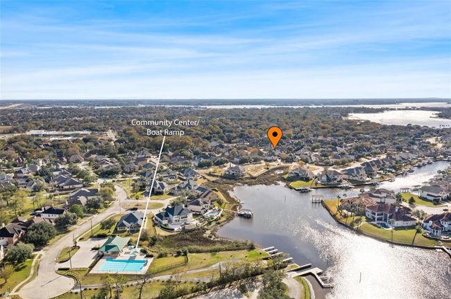 Gated boat ramp, Private neighborhood pool. Park entrance with walking trail directly across from pool (not pictured) | Image 45