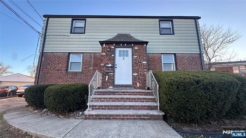 8 Charles Ct, Lodi, NJ, 07644-3701 | Card Image