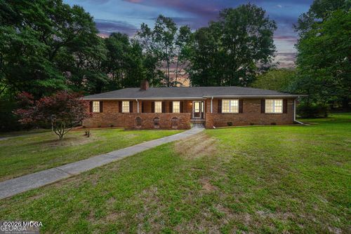 104 Dungeness Rd, Griffin, GA, 30224-7417 | Card Image