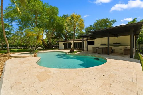 0-15202 Sw 80th Ave, Palmetto Bay, FL, 33157-2202 | Card Image