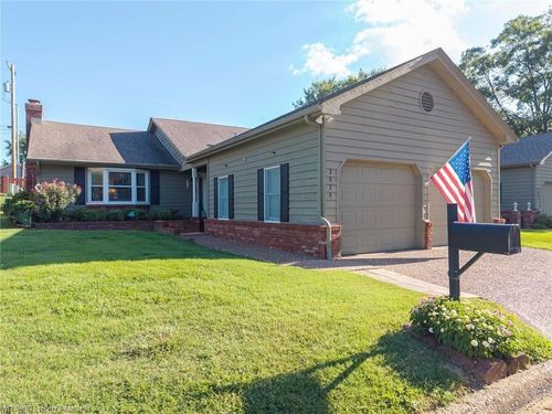 2929 Gary St, Fort Smith, AR, 72901-6957 | Card Image