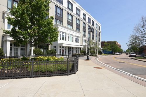 apt-313-10 Shipyard Dr, Hingham, MA, 02043-1683 | Card Image