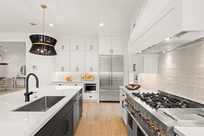 9006 Diceman Dr, House other with 4 bedrooms, 4 bathrooms and null parking in Dallas TX | Image 15