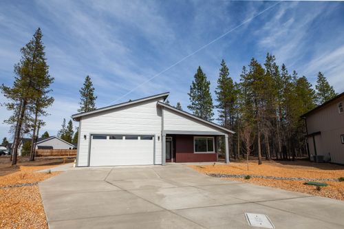 12-16651 Neil Ln, La Pine, OR, 97739-7811 | Card Image