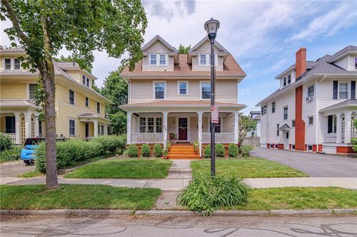 556 Harvard St, Rochester, NY, 14607 | Card Image