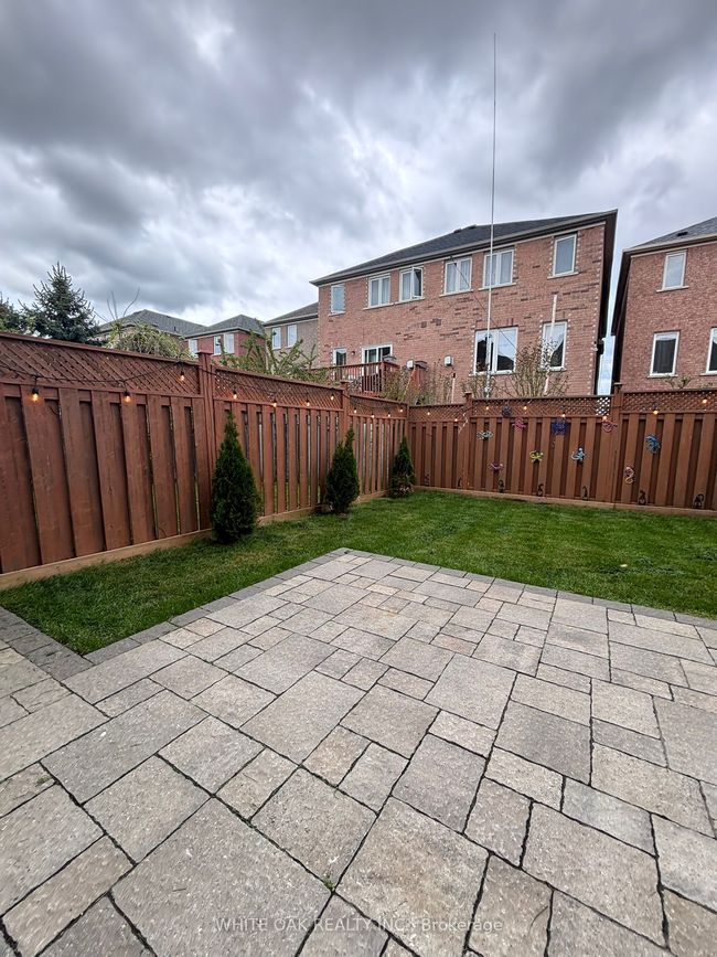 43 Sassafras Cir, House attached with 4 bedrooms, 4 bathrooms and 2 parking in Thornhill ON | Image 33