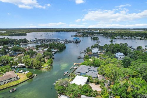 255 Nw Bay Path Dr, CRYSTAL RIVER, FL, 34428-4003 | Card Image