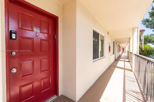 apt-209c-1101 Sw 128th Ter, PEMBROKE PINES, FL, 33027-1932 | Card Image