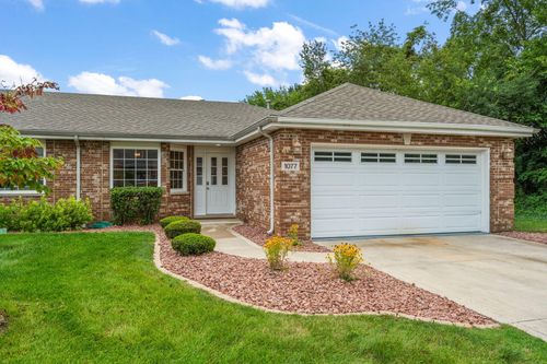 1077 Freedom Cir S, Crown Point, IN, 46307 | Card Image