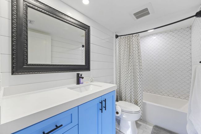 404 - 201 S Seas 404 Drive, Condo with 2 bedrooms, 2 bathrooms and null parking in Jupiter FL | Image 22