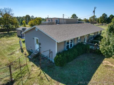 258 Se 1st, House other with 3 bedrooms, 2 bathrooms and null parking in Atoka OK | Image 2