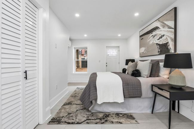 APT-1 - 162 W Concord St, Condo with 2 bedrooms, 2 bathrooms and 1 parking in Boston MA | Image 25