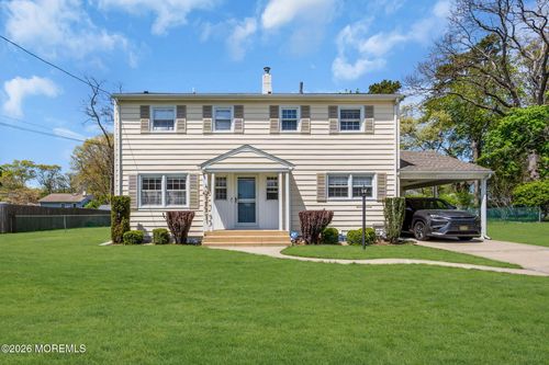 15 Pinebrook Dr, Neptune, NJ, 07753-3331 | Card Image