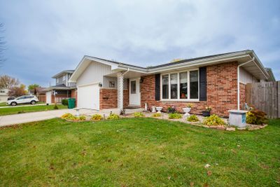 638 Poplar Avenue, House other with 5 bedrooms, 2 bathrooms and 2 parking in Romeoville IL | Image 2