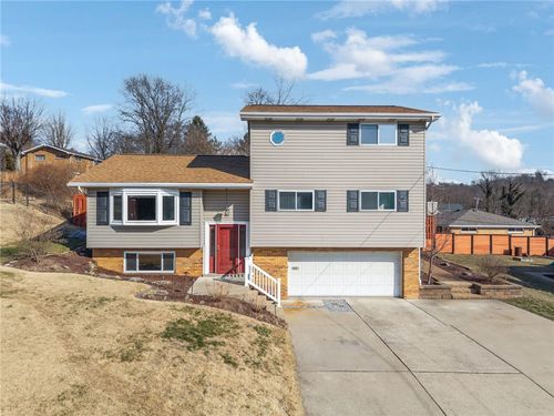 1881 Craig Dr, North Huntingdon, PA, 15642-1718 | Card Image