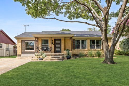 2709 Province Ln, Dallas, TX, 75228-3952 | Card Image