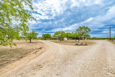 12241 Knickerbocker Rd, Home with 4 bedrooms, 3 bathrooms and 3 parking in San Angelo TX | Image 3