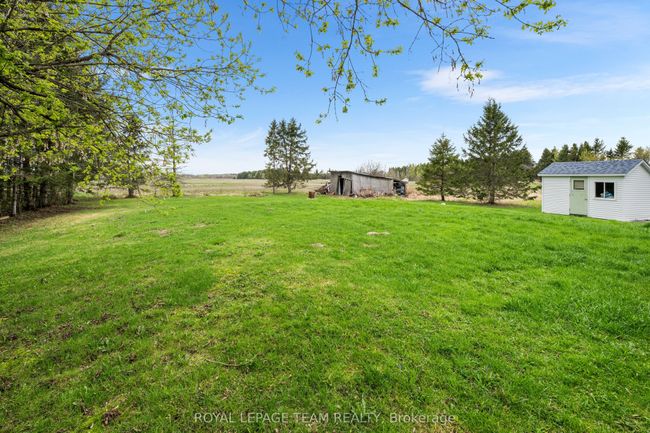 3960 Drouin Rd, House other with 3 bedrooms, 2 bathrooms and 6 parking in Hammond ON | Image 27