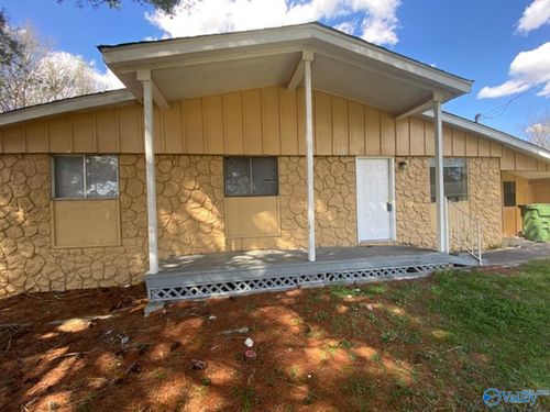 3203 Delisa Cir Nw, Huntsville, AL, 35810-2923 | Card Image