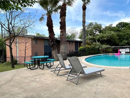 apt-206-3304 Red River St, Austin, TX, 78705-2604 | Card Image