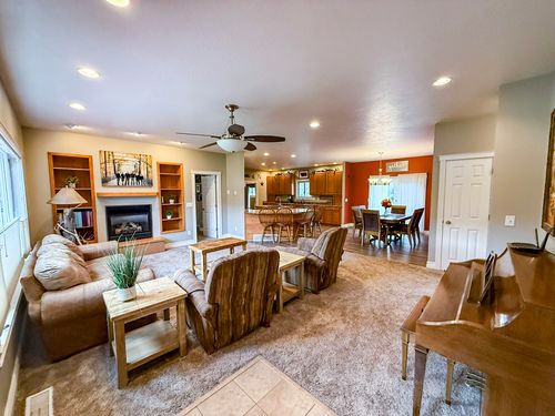 410 Front St, Fort Benton, MT, 59442-8928 | Card Image