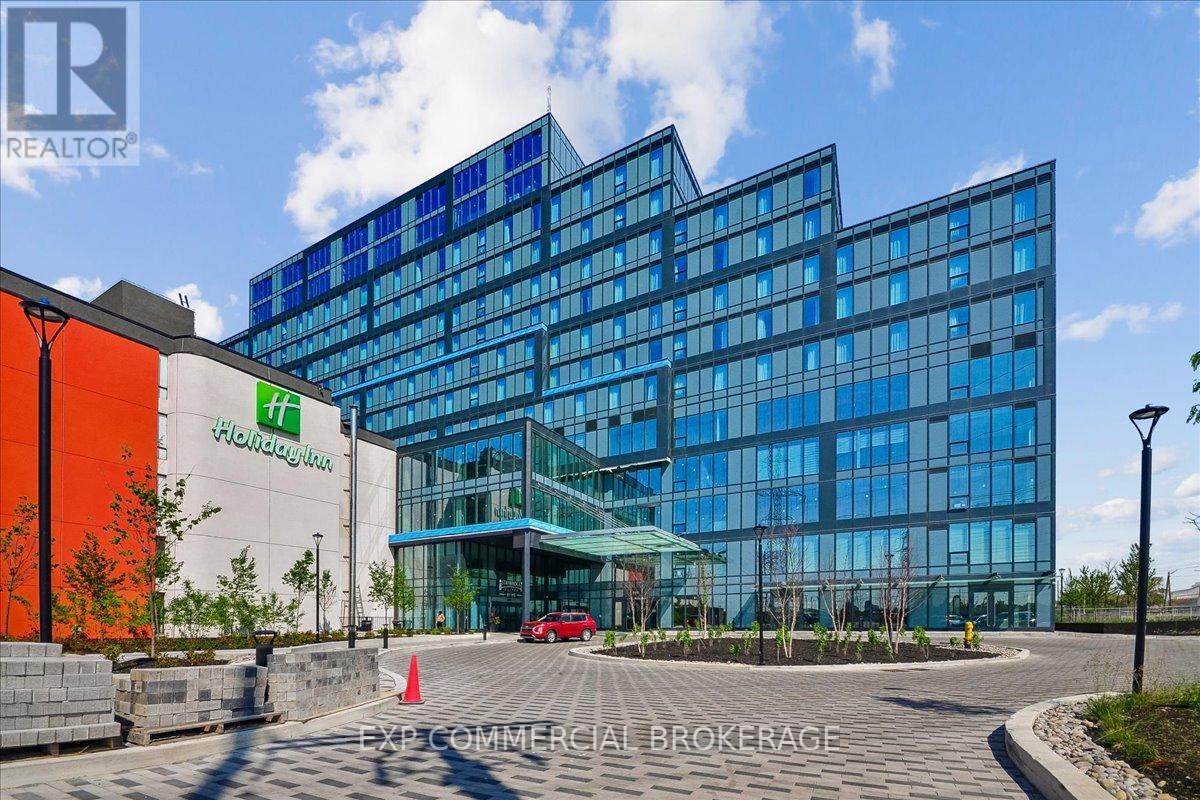 Commercial Sale in Toronto (West Humber-Clairville)