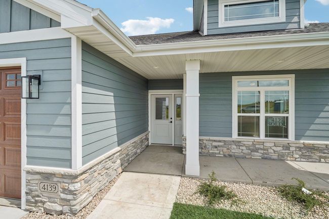 6479 Ridge View Way, Condo with 2 bedrooms, 2 bathrooms and null parking in Deforest WI | Image 6