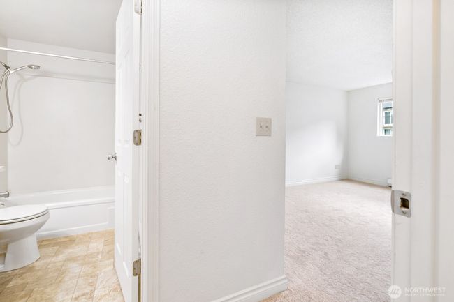 E204 - 15210 Macadam Rd S, Condo with 2 bedrooms, 2 bathrooms and 1 parking in Tukwila WA | Image 26