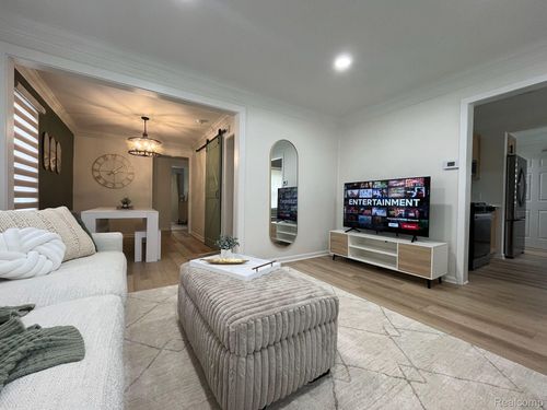 3338 Prairie Ave, Royal Oak, MI, 48073-6578 | Card Image