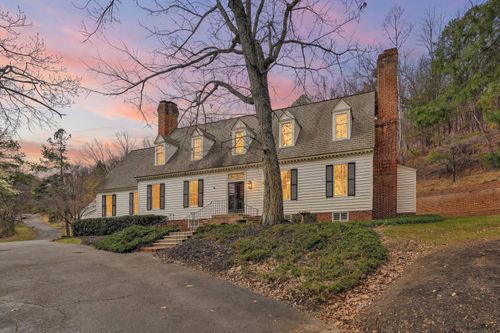 5036 Crossbow Cir, Roanoke, VA, 24018-8651 | Card Image