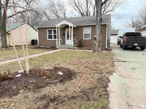 619 Arthur Street, Clay Center, KS, 67432 | Card Image