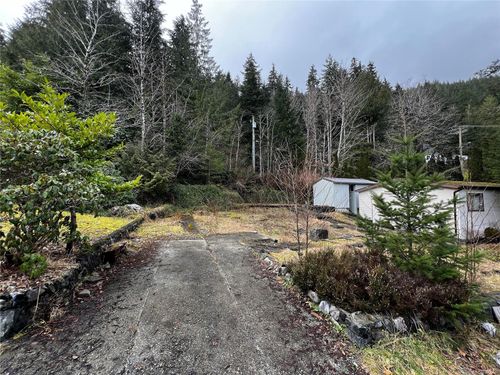 854 Maquinna Dr S, Tahsis, BC, V0P1X0 | Card Image
