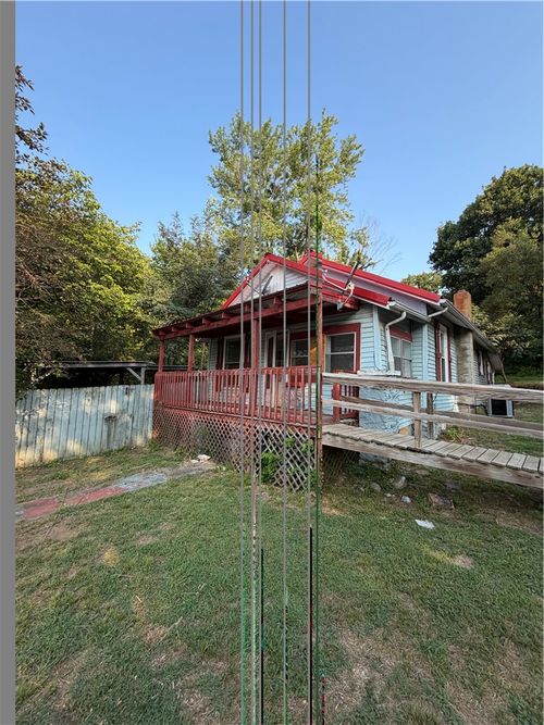 1102 Main Street, Huntsville, AR, 72740 | Card Image