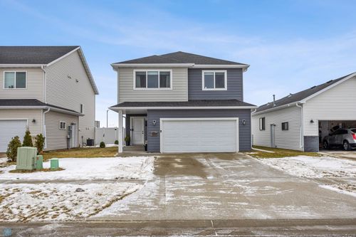 6526 Toronto Drive S, Fargo, ND, 58104 | Card Image