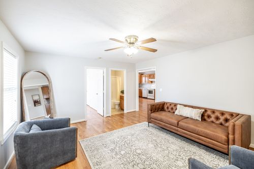 104 B V Young Rd, Westmoreland, TN, 37186-5300 | Card Image