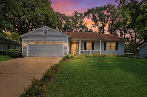 1612 N Leonard Ave, Mchenry, IL, 60050-3890 | Card Image