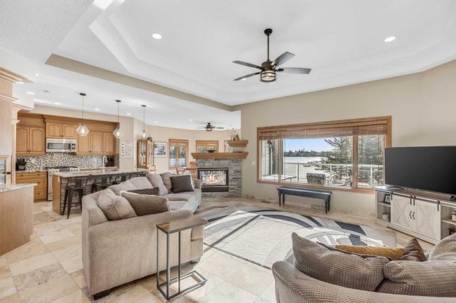 76 Chaparral Cove Se, House other with 3 bedrooms, 3 bathrooms and 4 parking in Calgary AB | Image 13