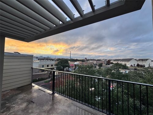 1009 Highknoll Ln, Georgetown, TX, 78628-3203 | Card Image