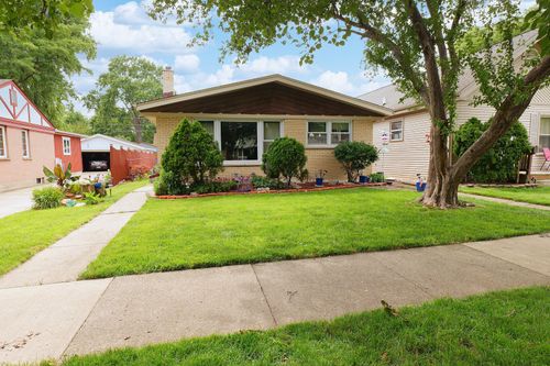 9734 Tulley Ave, Oak Lawn, IL, 60453-3077 | Card Image