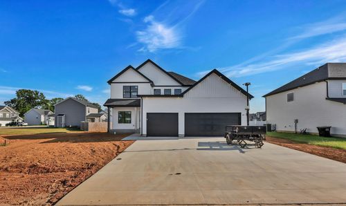 154 Monaghan Dr, Clarksville, TN, 37042-8953 | Card Image