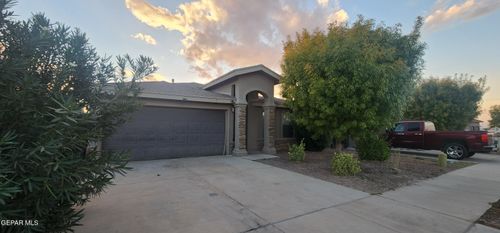 11132 Catherine Slutter Ln, Socorro, TX, 79927-6505 | Card Image