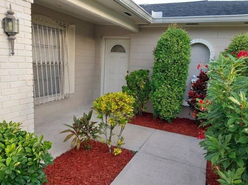 3022 Kingfisher Dr, Orlando, FL, 32806-5737 | Card Image