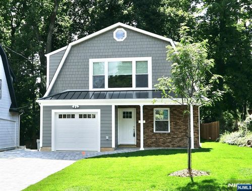 158 Newcomb Rd, Tenafly, NJ, 07670-1518 | Card Image