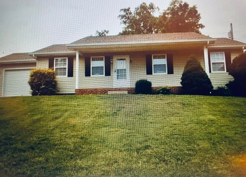 179 Ridge Point Ln, Corbin, KY, 40701-8693 | Card Image