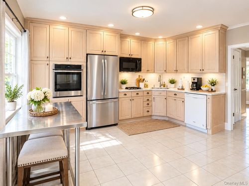 22 Edward Street, Harrison, NY, 10604 | Card Image