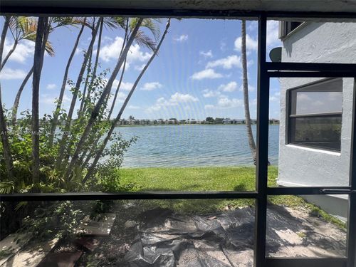 840c-840 Independence Dr, Homestead, FL, 33034-2634 | Card Image