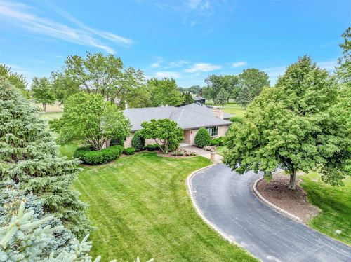 29285 S 80th Ave, Peotone, IL, 60468-9151 | Card Image